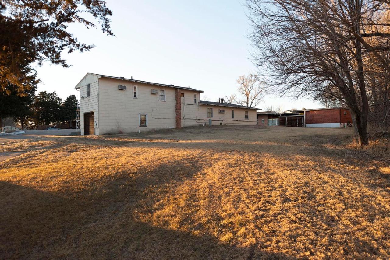 Cedar Inn McCook Exterior photo